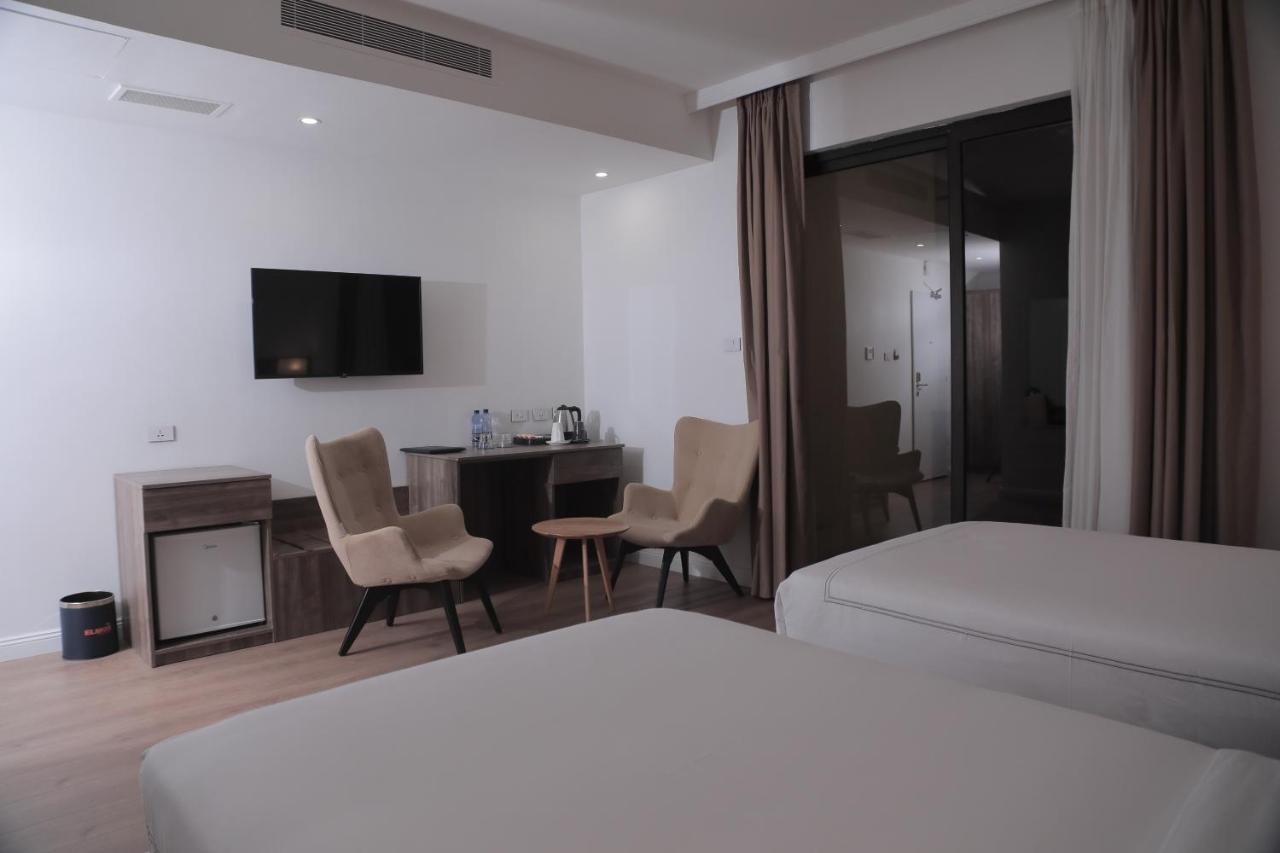Elmos Hotel Αντίς Αμπέμπα Εξωτερικό φωτογραφία