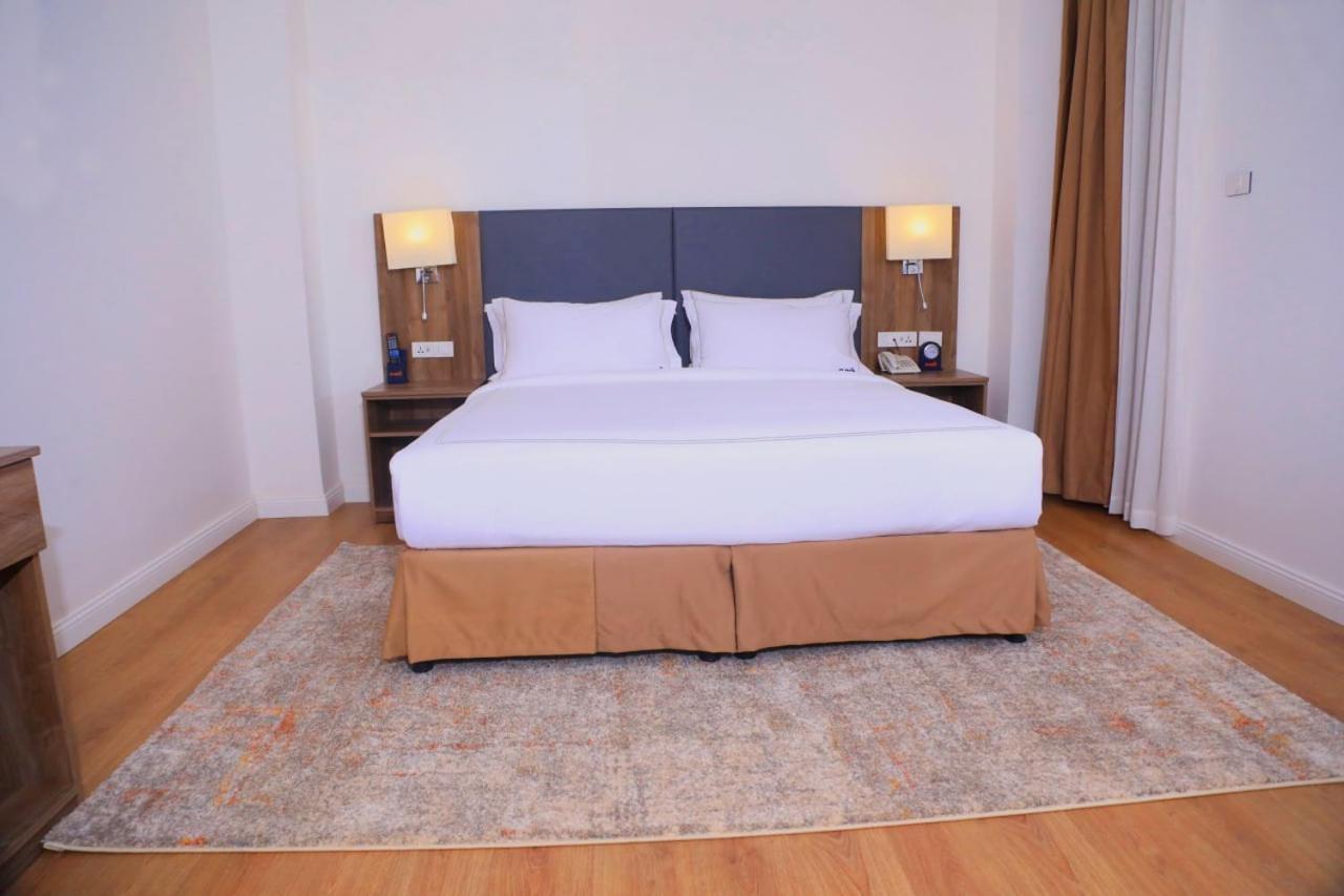Elmos Hotel Αντίς Αμπέμπα Εξωτερικό φωτογραφία